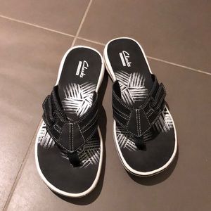 Clark's Foam Flip flops